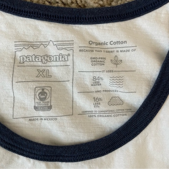 Patagonia Women's P-6 Label Organic Tank White with Navy Trim sz XL relaxed - Picture 8 of 10
